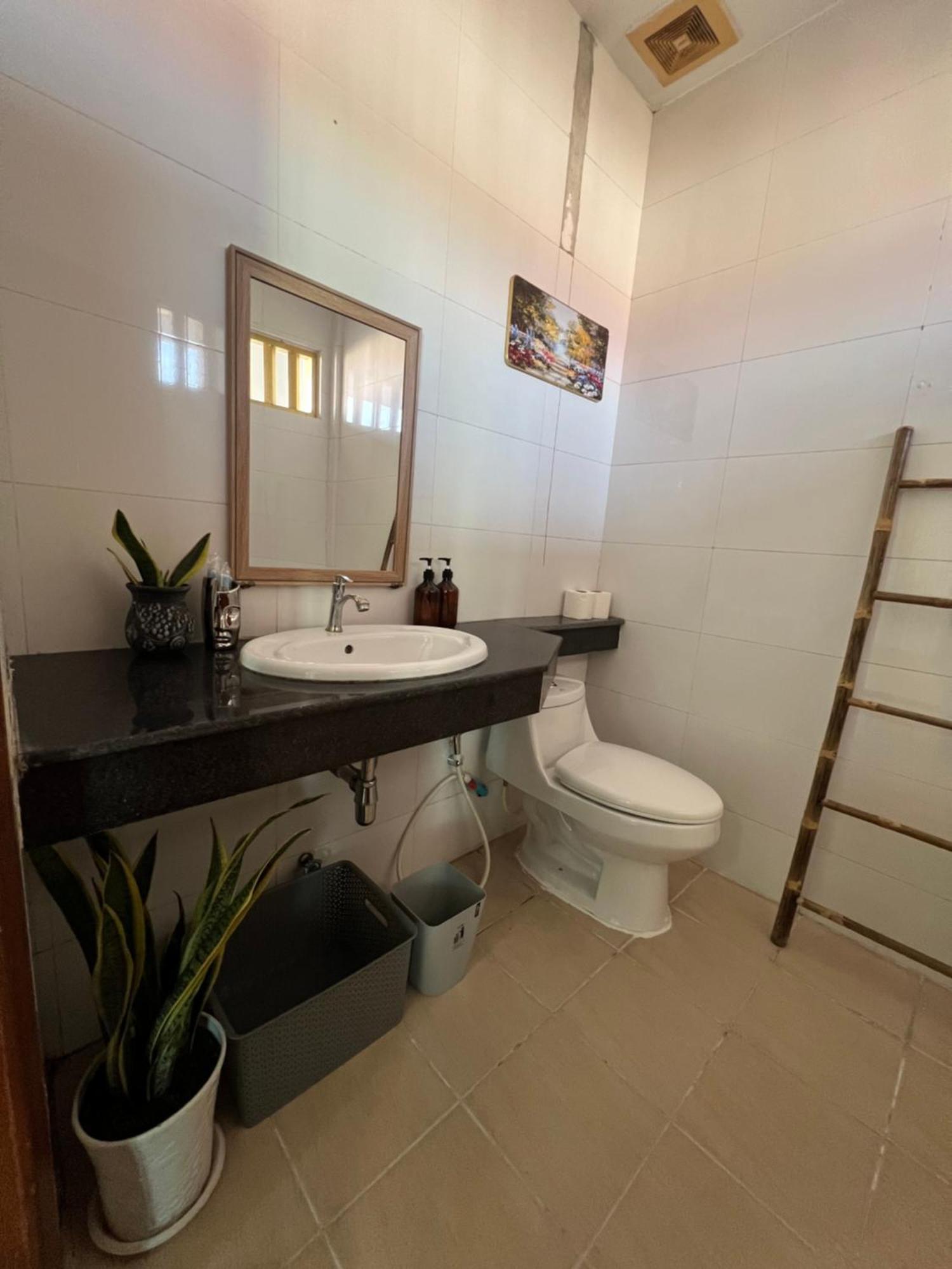 D32 Homestay Near Airport Behind Brown Coffee Airport Phnom Penh Esterno foto
